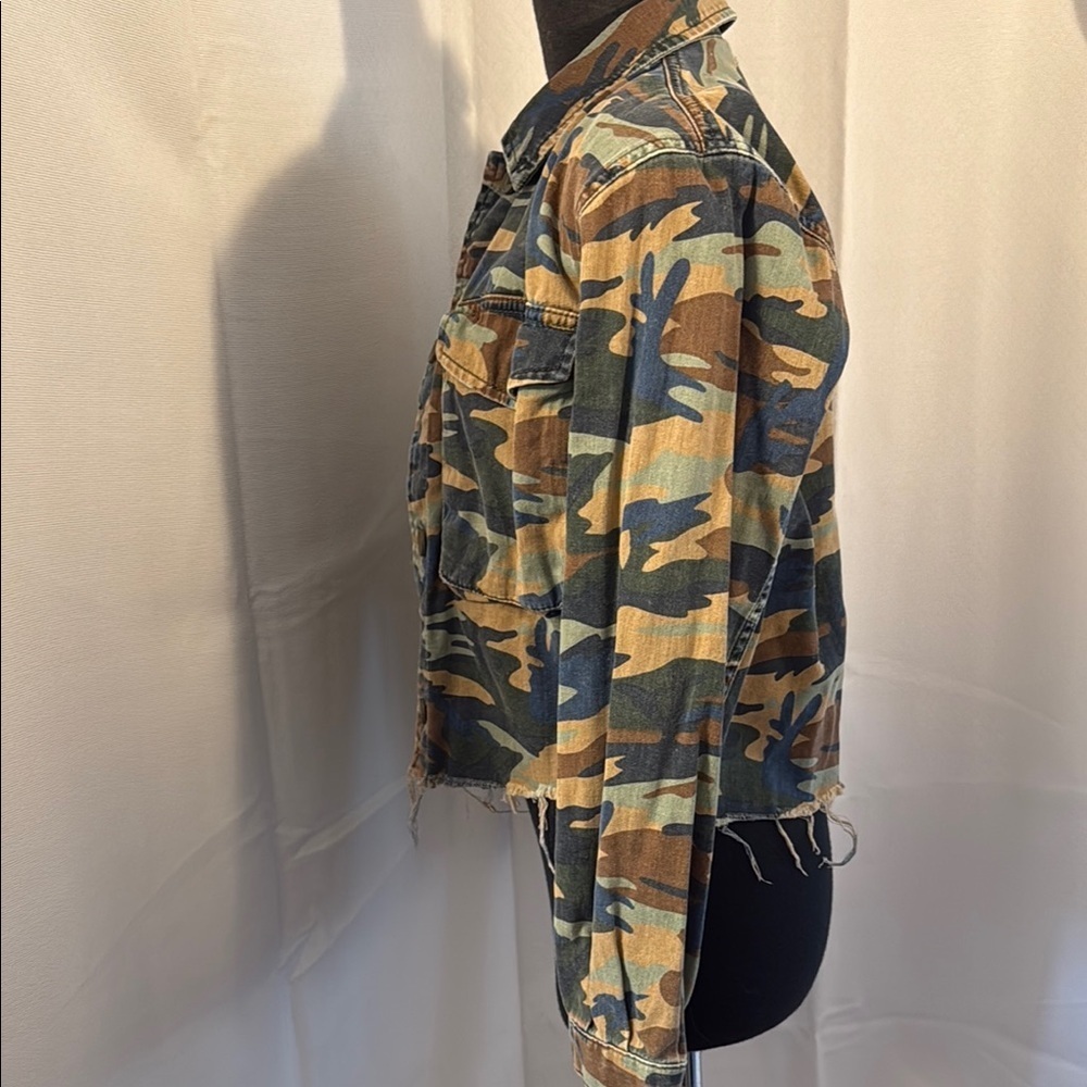 Topshop Women’s Camo Cropped Denim Jacket. Cotton. Size 4. - Picture 6 of 12